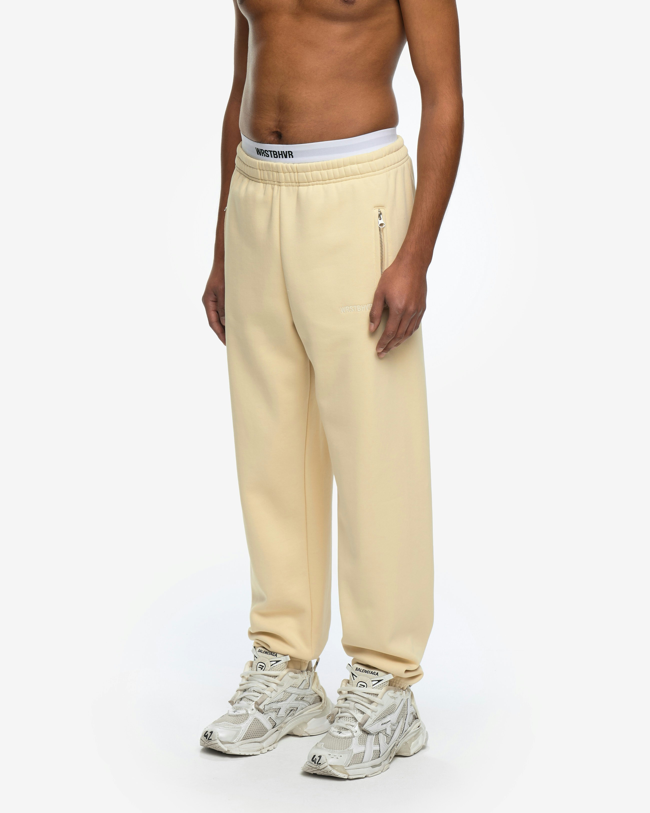 Sweatpants online shopping hot sale