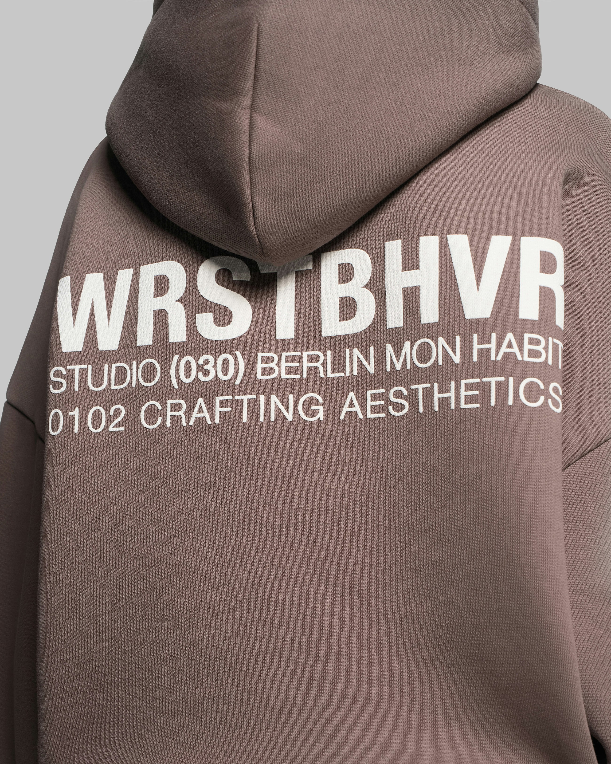 STUDIO V10 HOODIE | Worst Behavior Online-Shop