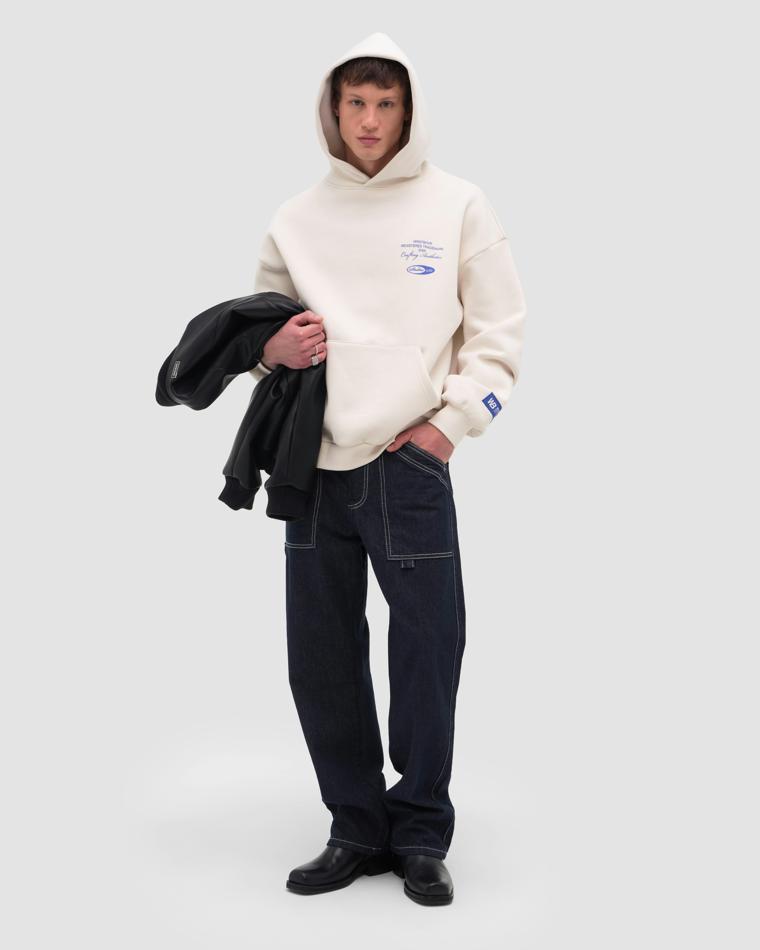 STUDIO V13 HOODIE | Worst Behavior Online-Shop